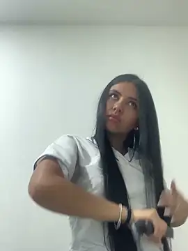 Larabrooks online show from 02-19-26, 05:42