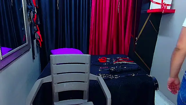 AmorMia online show from 02-20-25, 12:04