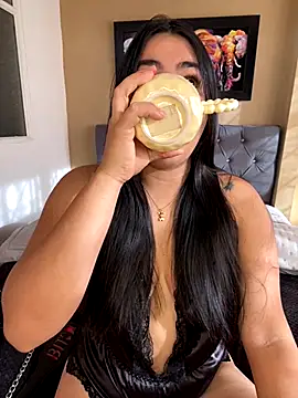 AmorMia online show from 09-24-25, 12:08