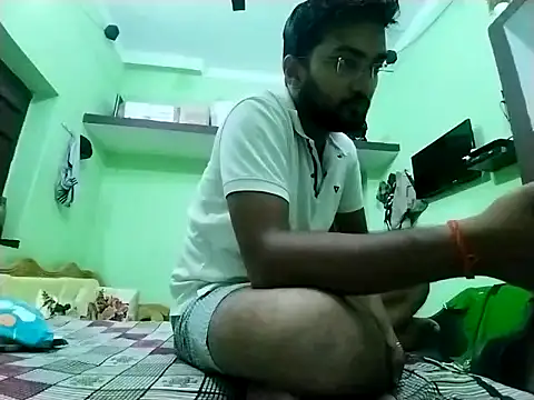 bigvorn6 online show from 10-19-25, 04:07