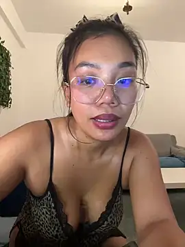 NaughtyMe online show from 01-17-25, 07:49