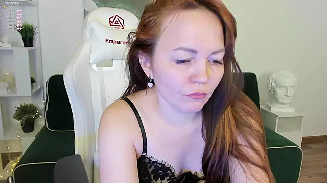 VanessaSmuth online show from 03-11-25, 08:09