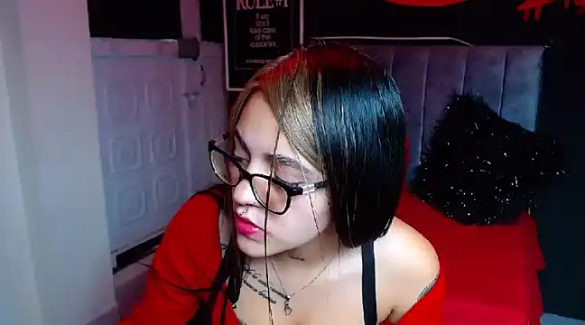 Violettasquirt online show from 01-08-25, 10:27