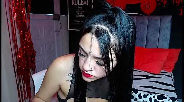 Violettasquirt online show from 03-11-25, 06:41