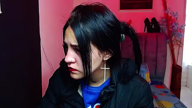 Violettasquirt online show from 10-06-25, 01:19