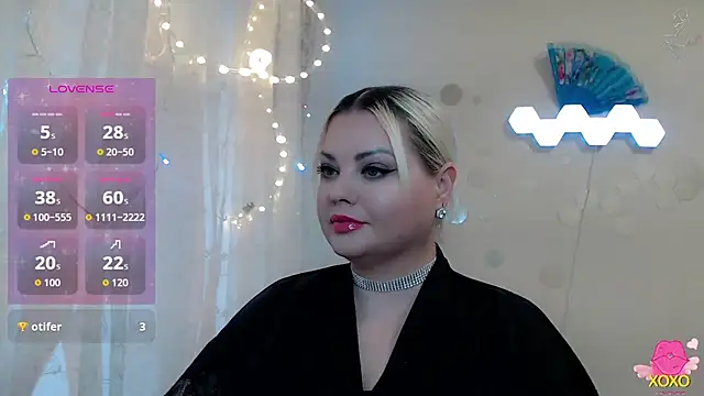 Snapshot of JewellKiss7 chatting on 02-22-26, 08:57 JewellKiss7 online show from 02-22-26, 08:57