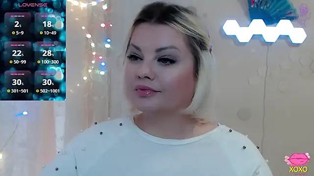 Snapshot of JewellKiss7 chatting on 04-08-26, 12:49 JewellKiss7 online show from 04-08-26, 12:49
