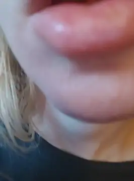 Linda 999 online show from 12-20-24, 06:40