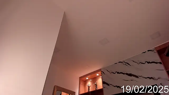 Isabel Escorcia online show from 02-19-25, 08:33