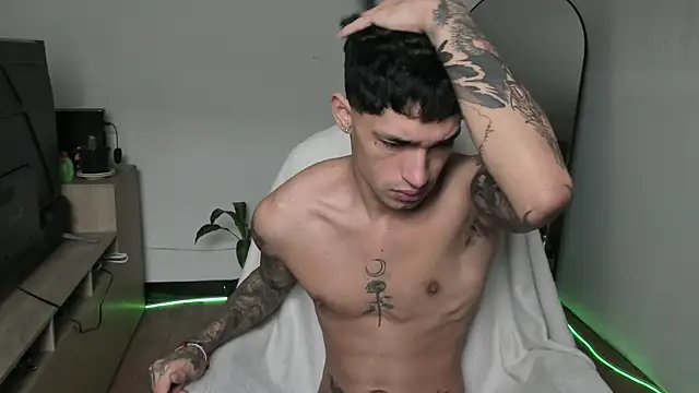 Damon  333 online show from 12-20-25, 04:58