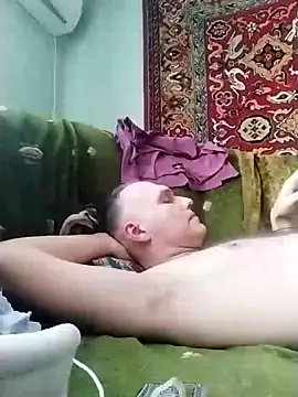 Pineapple04 online show from 01-13-25, 01:17