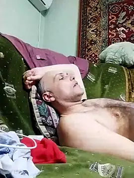 Pineapple04 online show from 03-08-25, 08:35