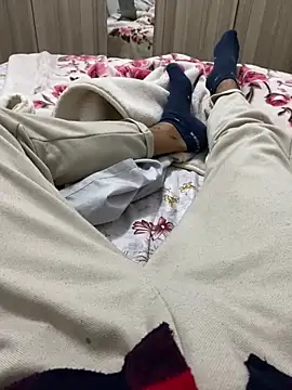 Snapshot of Crazyturko07 chatting on 01-13-25, 06:27 Crazyturko07 online show from 01-13-25, 06:27