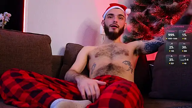 Snapshot of xteddy_bear chatting on 12-18-24, 01:56 xteddy bear online show from 12-18-24, 01:56