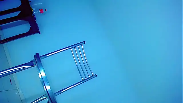 exoti more online show from 09-18-25, 02:35