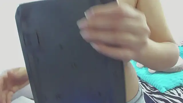 HARLEYNAPIER online show from 11-25-25, 03:12