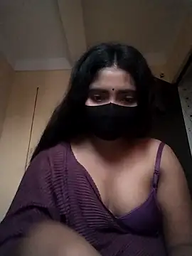 Snapshot of Lina-Rose chatting on 10-11-25, 01:27 Lina-Rose online show from 10-11-25, 01:27