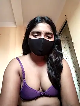 Snapshot of Lina-Rose chatting on 10-20-25, 10:05 Lina-Rose online show from 10-20-25, 10:05