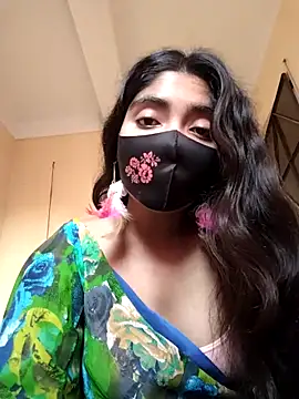 Snapshot of Lina-Rose chatting on 11-05-25, 01:49 Lina-Rose online show from 11-05-25, 01:49