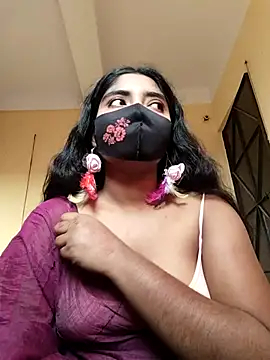 Snapshot of Lina-Rose chatting on 11-09-25, 01:26 Lina-Rose online show from 11-09-25, 01:26