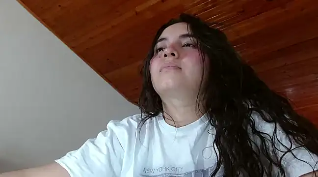 Snapshot of Cuty_sexy_hot chatting on 01-09-25, 05:54 Cuty sexy hot online show from 01-09-25, 05:54