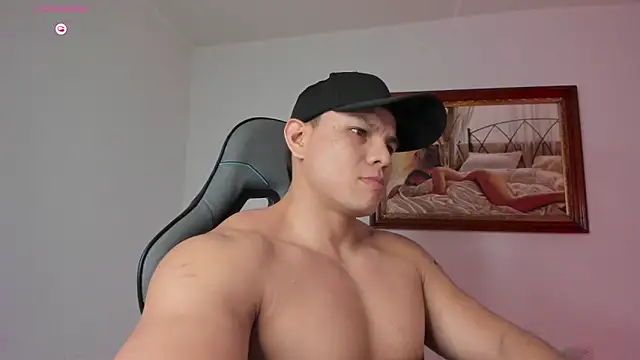 Snapshot of RoyConstance chatting on 03-27-26, 04:07 RoyConstance online show from 03-27-26, 04:07