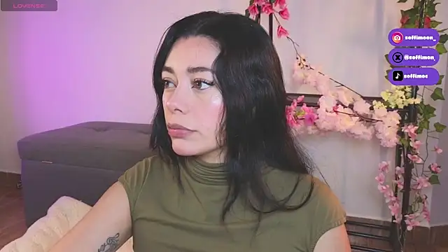 Snapshot of Soffimoon_ chatting on 09-10-25, 04:23 Soffimoon online show from 09-10-25, 04:23