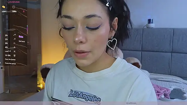 Soffimoon  online show from 07-23-26, 08:18