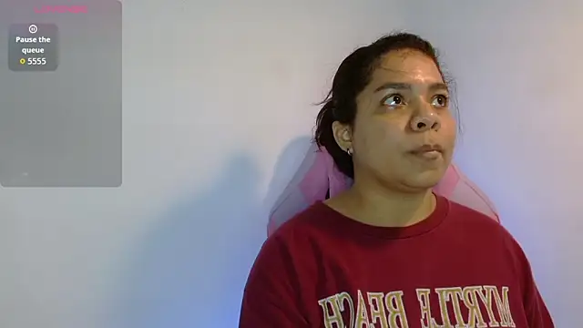 Snapshot of yulissa18 chatting on 03-17-26, 03:33 yulissa18 online show from 03-17-26, 03:33