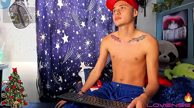 Snapshot of soyander03_ chatting on 12-13-24, 02:27 soyander03 online show from 12-13-24, 02:27