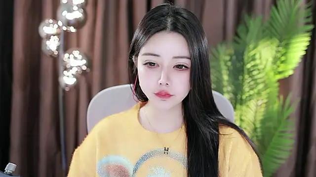 Qiaoqiao  online show from 01-11-25, 06:03