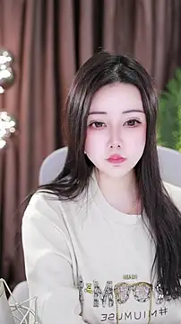 Qiaoqiao  online show from 01-11-25, 09:04