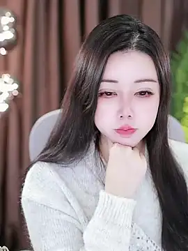 Qiaoqiao  online show from 01-12-25, 06:17