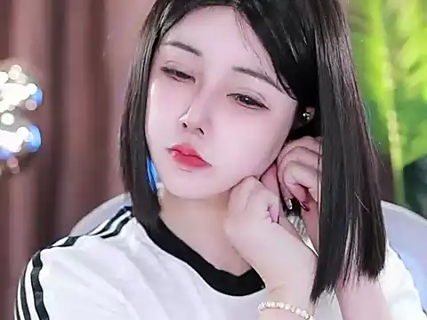 Qiaoqiao  online show from 03-22-25, 09:24