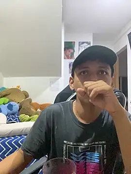 Snapshot of axel_ps chatting on 09-24-25, 10:02 axel ps online show from 09-24-25, 10:02