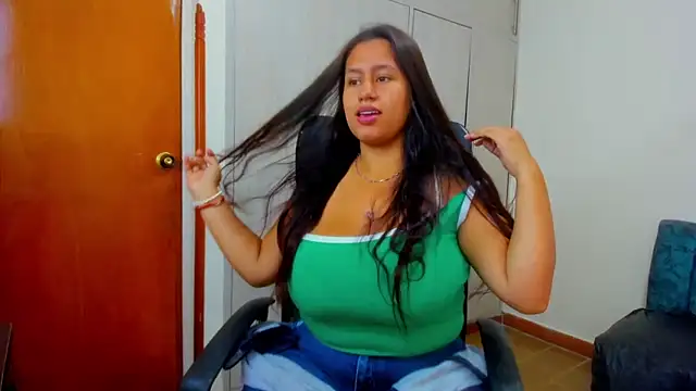 liza angelis online show from 11-28-25, 08:44