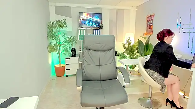 Snapshot of Butterflyblue_dream chatting on 02-13-25, 01:26 Butterflyblue dream online show from 02-13-25, 01:26