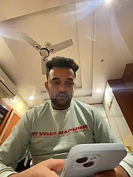 Snapshot of BengaliBabu_Rohan chatting on 12-07-24, 05:09 BengaliBabu Rohan online show from 12-07-24, 05:09