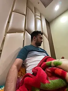 Snapshot of BengaliBabu_Rohan chatting on 12-24-24, 02:01 BengaliBabu Rohan online show from 12-24-24, 02:01