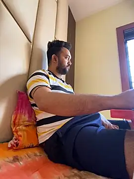 Snapshot of BengaliBabu_Rohan chatting on 12-30-24, 06:42 BengaliBabu Rohan online show from 12-30-24, 06:42