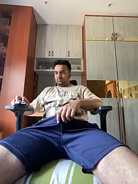 Snapshot of BengaliBabu_Rohan chatting on 03-14-25, 05:59 BengaliBabu Rohan online show from 03-14-25, 05:59