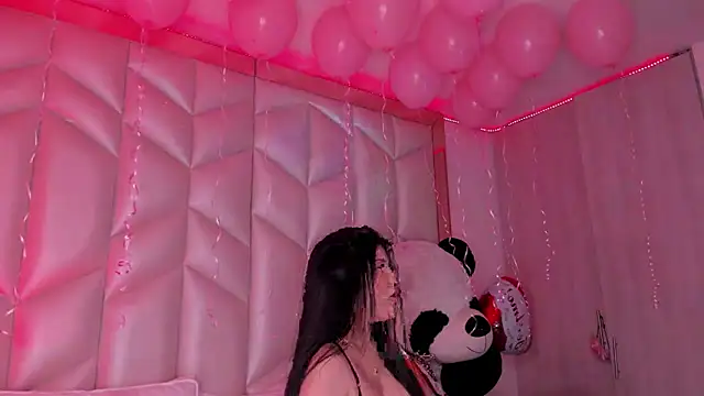AlhanaRose online show from 02-07-25, 02:19