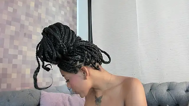 Snapshot of flavia_cruz chatting on 09-25-25, 07:39 flavia cruz online show from 09-25-25, 07:39