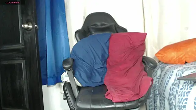 tizziano castillo  online show from 03-01-25, 01:00