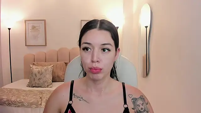 zoee jackson online show from 06-21-26, 07:05