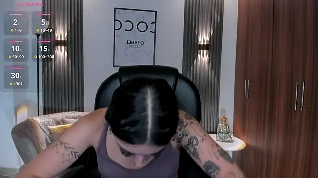 zoee jackson online show from 06-25-26, 06:34