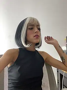 LilitRobins online show from 01-18-25, 01:30