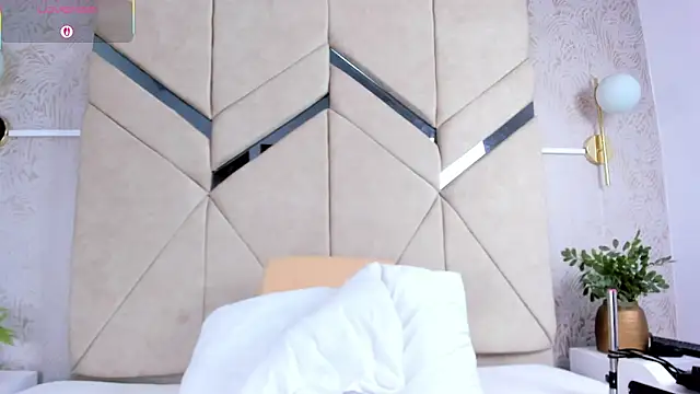 LilitRobins online show from 09-26-25, 10:14