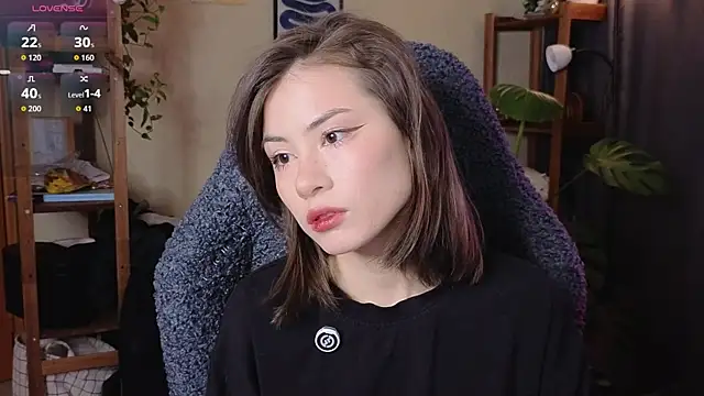 alicekiit online show from 11-28-25, 07:33