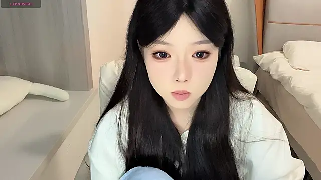 Q-ing online show from 12-31-24, 03:31